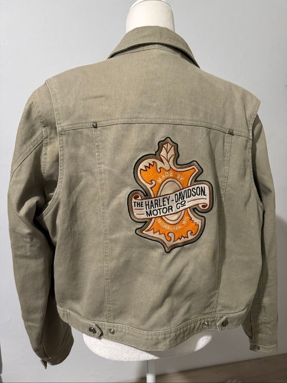 Harley Davidson Corduroy Trucker jacket large logo snap button front XL